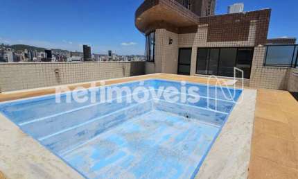Cobertura à venda no bairro Serra com 230m² e 4 dormitórios/quartos disponíveis