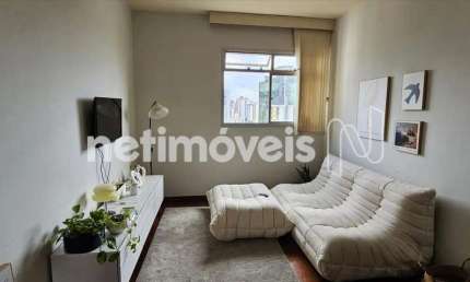 Apartamento à venda no bairro Funcionários com 55 m² e 1 dormitório/quarto.