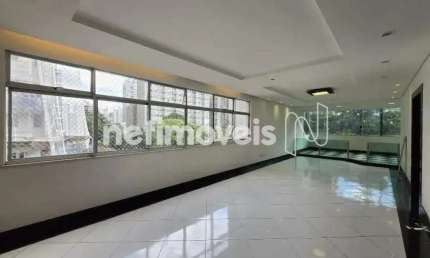 Apartamento à venda com 220m² e 4 dormitórios/quartos na Savassi