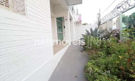 Ponto Comercial/Loja para Alugar no Bairro Prado com 196 m² de Área Útil