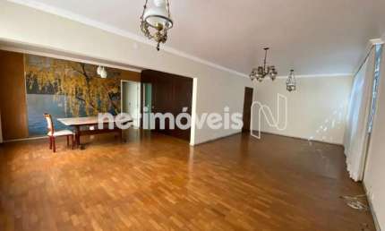 Apartamento à venda no bairro Santo Agostinho com 189 m² e 3 dormitórios/quartos