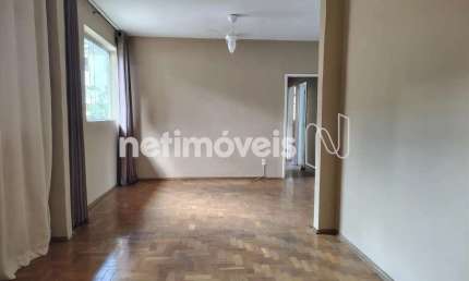 Apartamento à venda no bairro Santa Efigênia com 3 dormitórios e 106 m² de área útil.