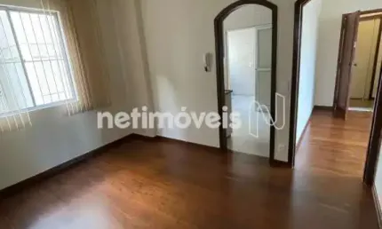 Apartamento para Alugar em São Pedro com 3 dormitórios/quartos e 130 m² de área útil