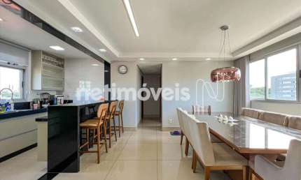 Apartamento cobertura para alugar no bairro Santa Efigênia com 200 m² e 4 dormitórios.