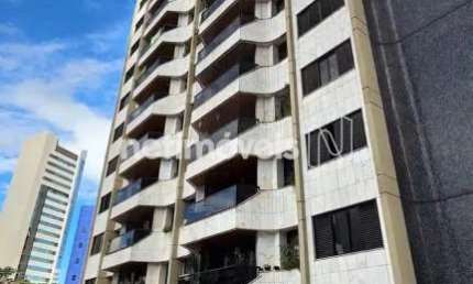 Apartamento à venda no bairro Funcionários com 150 m² e 4 dormitórios/quartos.