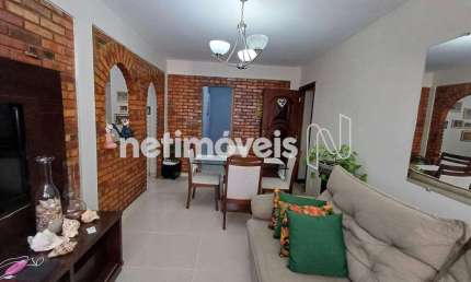 Apartamento à venda no bairro Sagrada Família com 80m² e 3 dormitórios/quartos disponíveis.