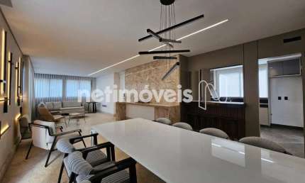 Apartamento à venda no bairro Lourdes com 205 m² e 4 dormitórios/quartos disponíveis