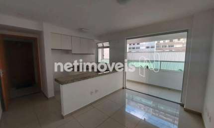 Apartamento de 40m² para alugar com 1 dormitório no Centro.