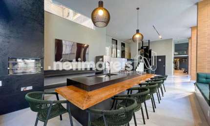 Apartamento à venda no bairro Funcionários com 81 m² e 3 dormitórios/quartos