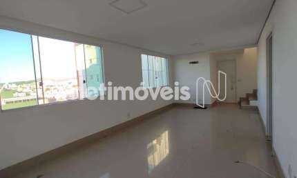 Cobertura à Venda no Bairro Padre Eustáquio com 3 Dormitórios e 180 m²