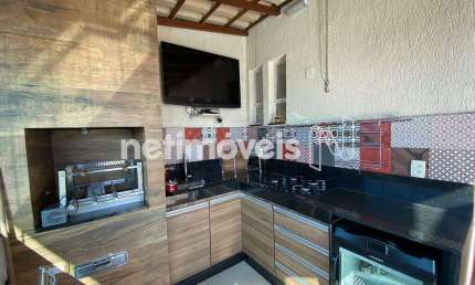 Venda de Cobertura - Apartamento com 2 Dormitórios no Bairro Padre Eustáquio - 120m²