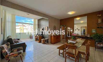 Apartamento à venda com 118 m² e 3 dormitórios no bairro Estoril.