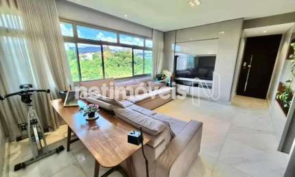 Apartamento cobertura à venda no bairro Luxemburgo com 348 m² e 4 dormitórios.