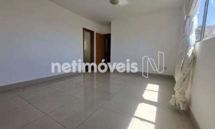 Apartamento à venda no Sagrada Família, 81 m² com 3 dormitórios/quartos disponíveis.