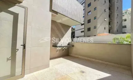 Área Privativa à venda com 247m², 4 quartos e 4 vagas