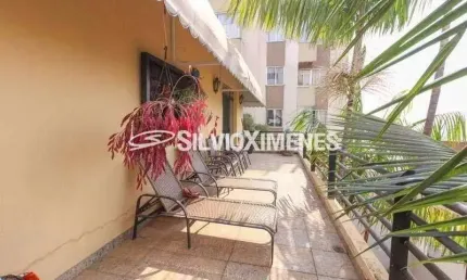 Casa Triplex à venda com 294m², 4 quartos e 3 vagas