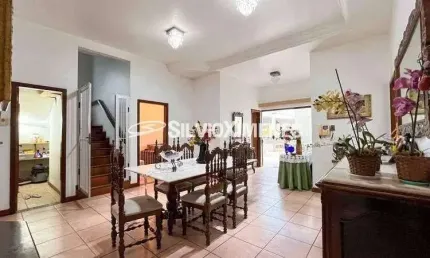 Casa com 4 quartos à venda na Rua Universo, Santa Lúcia, Belo Horizonte