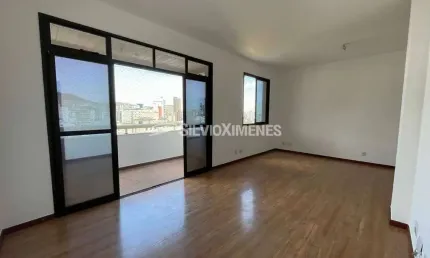 Apartamento á venda com 120m², 4 quartos e 2 vagas.