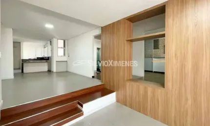 Apartamento á venda com 190m², 4 quartos e 2 vagas.