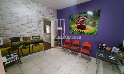 Casa Comercial para alugar com 150m², 8 quartos e 4 vagas