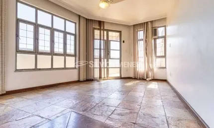 Área privativa à venda com 129m², 2 quartos e 1 vaga