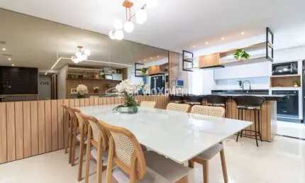 Área Privativa à venda com 232m², 4 quartos e 2 vagas