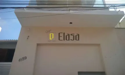 Excelente casa  e Galpão  comercial 280 m² , 5 salas ,terraço , 2 copa cozinha ,2 vagas