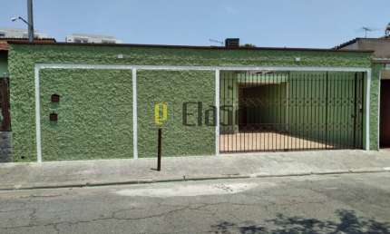 Excelente casa térrea, reformada 2 dormitórios , sala de visita e sala de jantar ,3 vagas