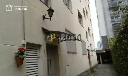 Apartamento metrô Brooklin :térreo ,2 dormitórios com suite ,sala , cozinha ,1 vaga
