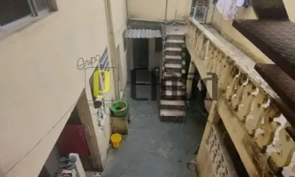 Casa com Salões a Venda em Jardim Sônia Regina - Zona Sul