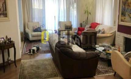 Apartamento 4 dormitórios, 2 suítes, 4vagas, 242m².