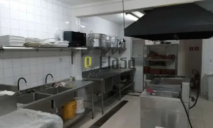 Casa Comercial vende ou aluga em Vila Cruzeiro Zona Sul