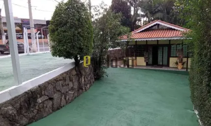 Casa comercial à venda na Rua Ubatuba, 2, Vila João Montesano, Itapecerica da Serra