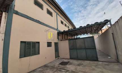 Casa comercial para alugar na Avenida Gaspar de Brito, 17, Vila Marari, São Paulo por R$ 20.000