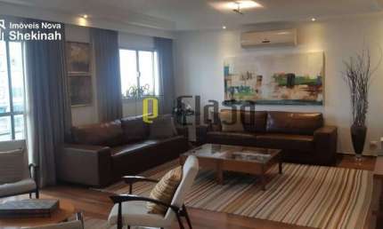 Apartamento com 4 dormitórios, 3 suítes, 4 vagas, 240,00m², em Moema, São Paulo, SP.