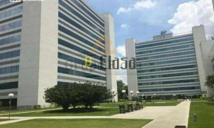 Andar Inteiro com 2.844,04m², com 28 vagas, em Jardim São Luis, São Paulo, SP.