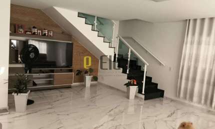 Casa com 2 quartos à venda na Rua Estrela D'Oeste, 45, Recreio Primavera, Itapecerica da Serra, 845 m2 por R$ 1.600.000