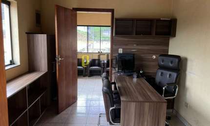 Casa comercial Aluga em Rodovia Armando Sales - Zona Sul