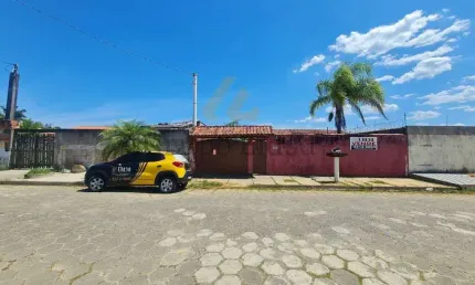 Sua futura casa e? um charme a? parte e de uma arquitetura totalmente diferenciada de tudo que voce?