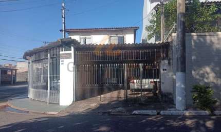 Sobrado Geminado no Parque da Árvore -Espaço, Conforto