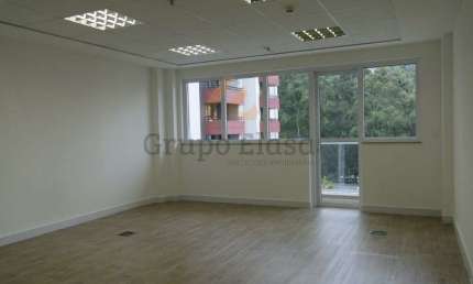 Casa comercial para alugar na Rua Aureliano Guimarães, 172, Vila Andrade, São Paulo, 42 m2 por R$ 2.300