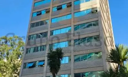 Casa comercial para alugar na Rua Domingos Lopes da Silva, 890, Vila Suzana, São Paulo
