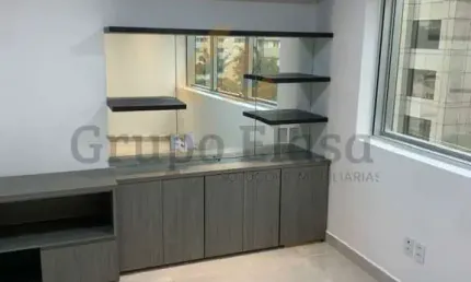 Sala Comercial 32m² - Ar-Condicionado - 1 Vaga - Ao Lado do Metrô Moema