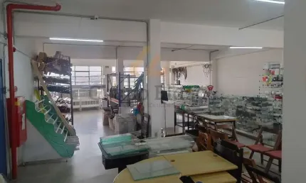 Ponto comercial para alugar na Avenida Kizaemon Takeuti, 1490, Jardim Castilho, Embu das Artes