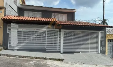 Sobrado Lindo com 5 Dormitórios para Locação e Venda Parque Maria Helena