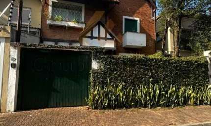 Casa Maravilhosa à Venda no Coração do Jardim Europa ? Prox, aos Shoppings JK, Iguatemi e Eldorado!