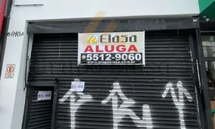 Imóvel disponível para locação em ponto estratégico, com grande fluxo de pessoas!