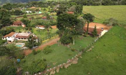 Chácara para Venda em Vargem, Condomínio Primavera, 3 dormitórios, 1 suíte, 2 banheiros, 10 vagas
