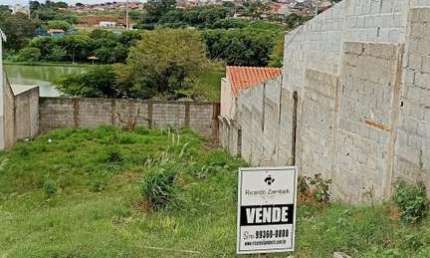 Terreno à venda na Rua Maranhão, 100, Jardins, Bragança Paulista