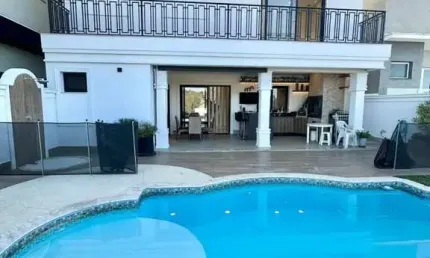 Casa em Condomínio para Venda em Bragança Paulista, Condomínio Residencial Euroville II, 3 dormitórios, 3 suítes, 4 banheiros, 4 vagas